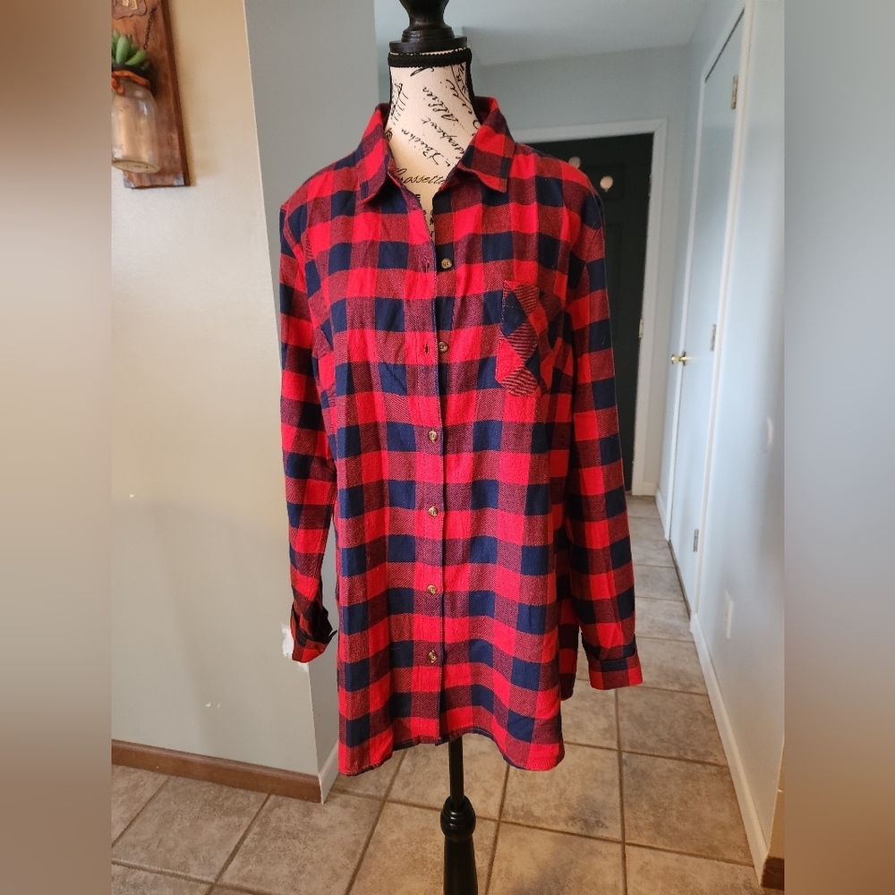 Like new Field and Stream women's flannel shirt size xl